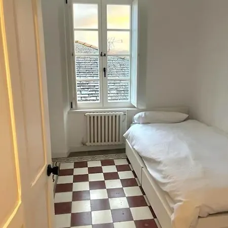 Appartement En Plaza De *