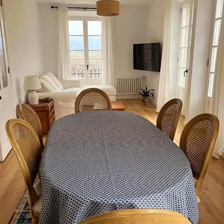 Appartement En Plaza De *